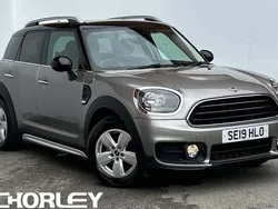 Used 2020 Mini Cooper Countryman Classic SUV | £13,927 (Good price)