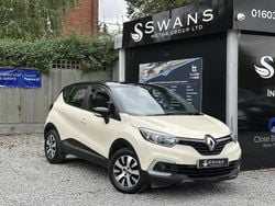 White Used 2019 Renault Captur Play SUV | £6,195 (Fair price)
