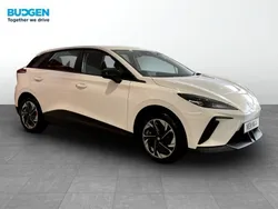 White Used 2025 MG MG4 EV Trophy Hatchback | £21,991 (Fair price)