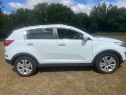 White Used 2013 Kia Sportage 4 SUV | £3,999