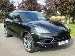 Black Used 2011 Porsche Cayenne SUV | £10,490 (Fair price)