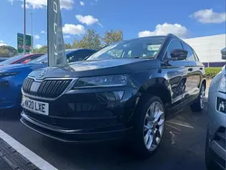 Crystal black metallic Used 2020 Skoda Karoq SE L SUV | £16,495 (Fair price)