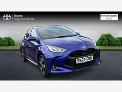 Blue Used 2024 Toyota Yaris Hybrid Design Hatchback | £18,508 (Fair price)