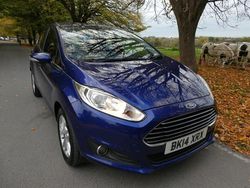 Blue Used 2014 Ford Fiesta Zetec Hatchback | £4,490 (Fair price)