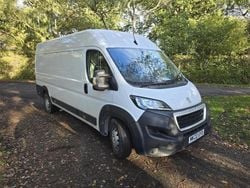White Used 2022 Peugeot Boxer Van | £11,495 (Good price)