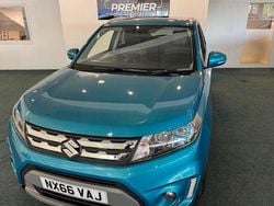 Turquoise Used 2016 Suzuki Vitara SZ5 Hatchback | £8,395 (Fair price)