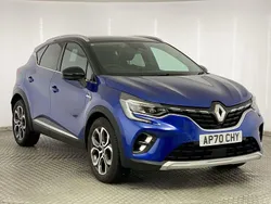 Blue/black Used 2020 Renault Captur Version S SUV | £13,895 (Fair price)