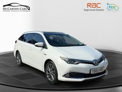 White Used 2015 Toyota Auris Hybrid Estate | £11,795 (A bit pricey)