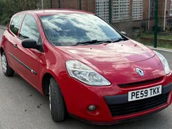 Red Used 2009 Renault Clio II Extreme Hatchback | £1,095 (Super price)