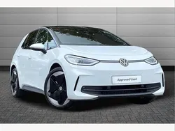 White New 2025 VW ID.3 Pro Hatchback | £28,500 (Fair price)