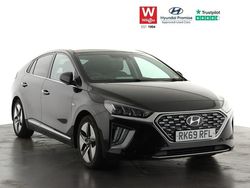 Black Used 2020 Hyundai Ioniq Premium SE Hatchback | £15,199 (Fair price)