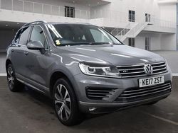 Grey Used 2017 VW Touareg R-line SUV | £16,995