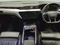 Used 2023 Audi e-tron Design SUV | £27,314 (Super price)
