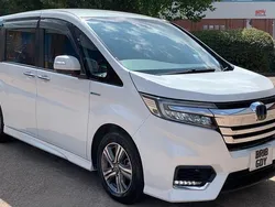 White Used 2018 Honda Stepwgn Hybrid MPV | £19,950