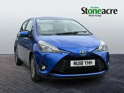 Blue Used 2018 Toyota Yaris Hybrid Hatchback | £11,599 (Fair price)
