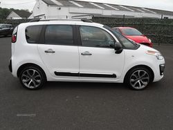 White Used 2017 Citroën C3 Picasso Platinum MPV | £4,750 (Good price)