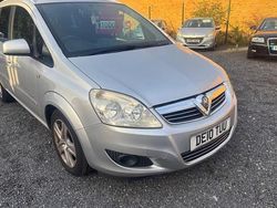 Silver Used 2010 Vauxhall Zafira MPV | £1,000 (Good price)