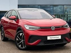 Kings red premium metallic / black Used 2024 VW ID.5 Pro SUV | £28,225 (Fair price)