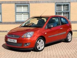 Red Used 2006 Ford Fiesta Zetec Hatchback | £1,495 (Fair price)