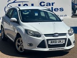 White Used 2011 Ford Focus Zetec Hatchback | £2,995 (Expensive)