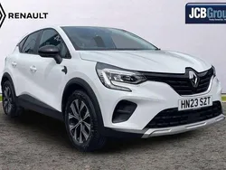 White Used 2023 Renault Captur Evolution SUV | £15,399 (Fair price)