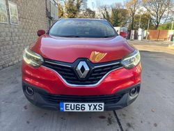 Red Used 2016 Renault Kadjar Dynamique SUV | £5,750 (Fair price)