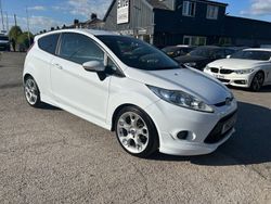 White Used 2012 Ford Fiesta Zetec Hatchback | £3,995 (Fair price)