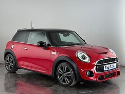 Red Used 2019 Mini Cooper S Hatch Hatchback | £15,450 (Good price)