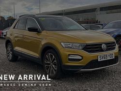 Yellow Used 2019 VW T-Roc Design SUV | £14,750 (Fair price)
