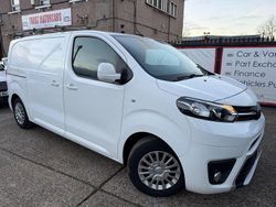 White Used 2017 Toyota Proace Comfort Van | £8,400 (Good price)