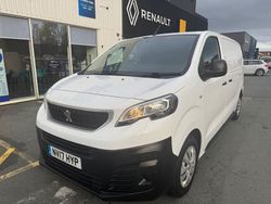 White Used 2017 Peugeot Expert S Van | £6,500 (Fair price)