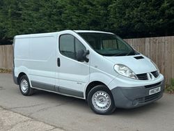 White Used 2013 Renault Trafic Van | £2,995 (Good price)
