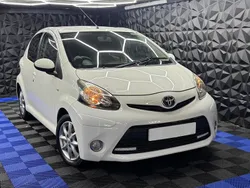 White Used 2013 Toyota Aygo Hatchback | £2,995 (Fair price)