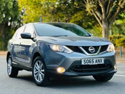 Grey Used 2015 Nissan Qashqai Acenta Premium SUV | £4,395 (Fair price)