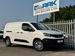 White Used 2022 Peugeot Partner Premium MPV | £9,490 (Fair price)