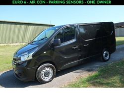 Black Used 2021 Renault Trafic Business Van | £12,490 (Fair price)