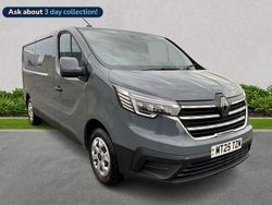 Grey Used 2025 Renault Trafic MPV | £21,999 (Fair price)