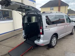 Silver New 2024 Ford Tourneo Connect Titanium MPV | £19,995 (Good price)