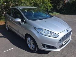 Silver Used 2016 Ford Fiesta Zetec Hatchback | £3,995 (Good price)