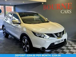 White Used 2016 Nissan Qashqai N-Connecta SUV | £8,765 (Fair price)