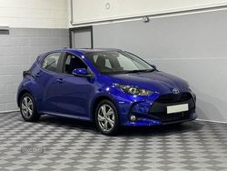 Blue Used 2025 Toyota Yaris Hybrid Hatchback | £19,995 (Good price)