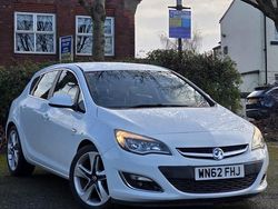 White Used 2012 Vauxhall Astra SRi Hatchback | £2,495 (Fair price)