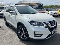 White Used 2018 Nissan X-Trail N-Connecta SUV | £11,799 (Fair price)