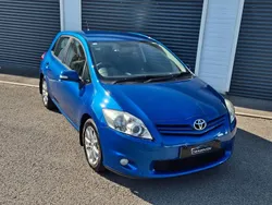 Blue Used 2012 Toyota Auris Hatchback | £4,491 (Fair price)