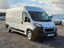 White Used 2019 Peugeot Boxer Van | £10,575 (Fair price)