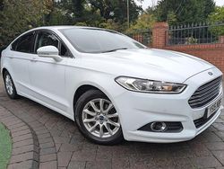 Frozen white Used 2015 Ford Mondeo Zetec Hatchback | £4,775 (Fair price)