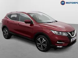 Red Used 2018 Nissan Qashqai N-Connecta SUV | £12,899 (Fair price)