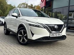White Used 2022 Nissan Qashqai N-Connecta SUV | £18,990 (Good price)