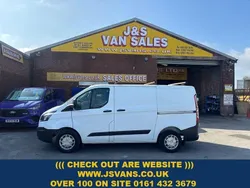 White Used 2017 Ford Transit Custom Van | £7,995 (Super price)