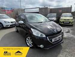 Black Used 2025 Peugeot 208 Hatchback | £5,795